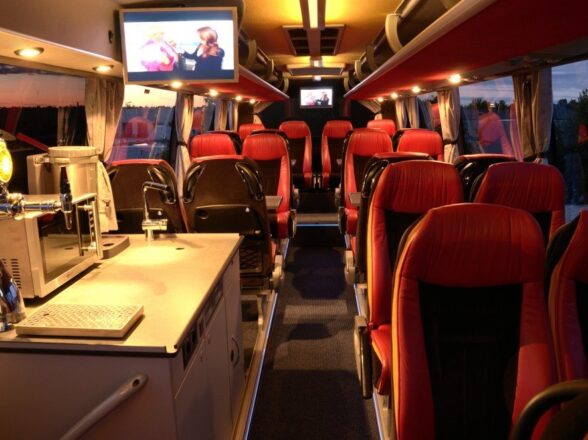 VIP bus 3: AGF dekoration